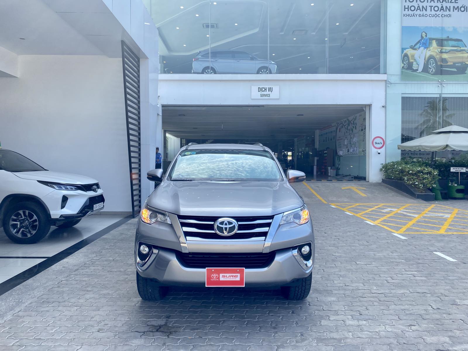 Toyota Fortuner 2.7AT 2019